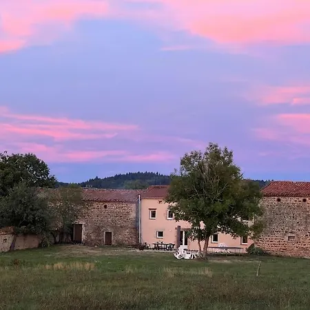 Nyaraló Grand Confortable En Auvergne - Belle Vue Brousse