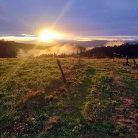 Nyaraló Grand Confortable En Auvergne - Belle Vue *
