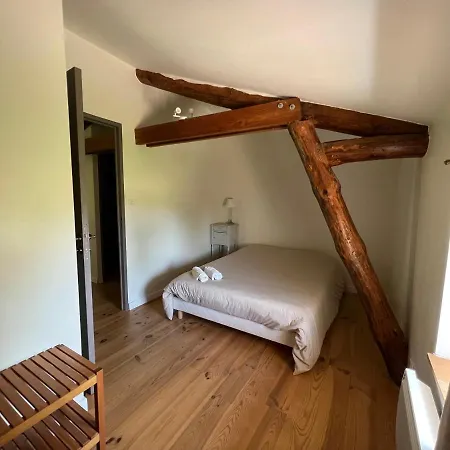 Grand Confortable En Auvergne - Belle Vue Brousse