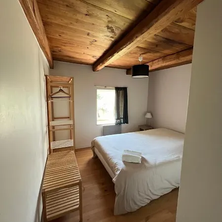 Grand Confortable En Auvergne - Belle Vue Brousse
