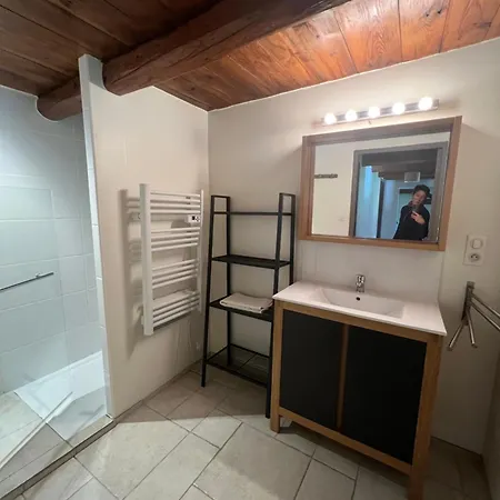 Grand Confortable En Auvergne - Belle Vue Brousse